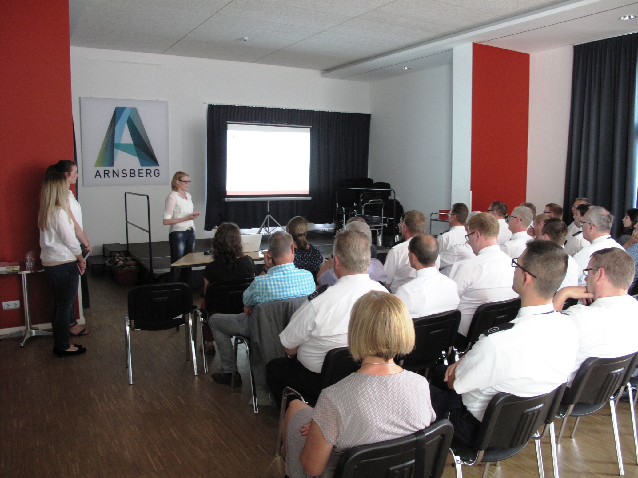 160608 Praesentation PGen Kinderfeuerwehr Arnsberg 001