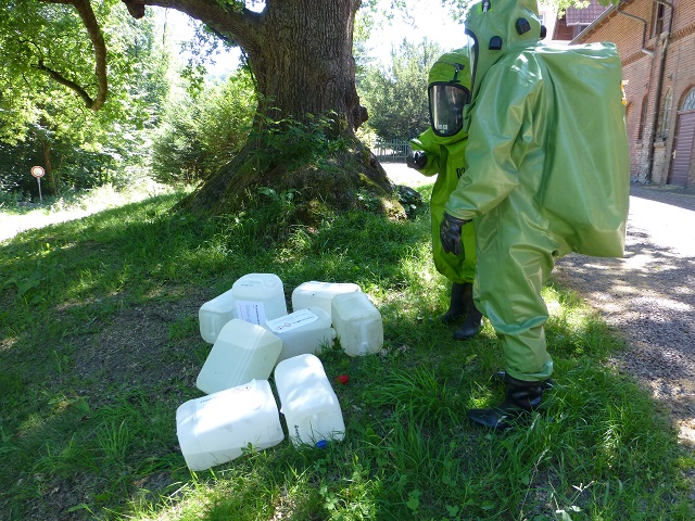 Großübung BLZ 4 und 1 im Steinbruch Habbel