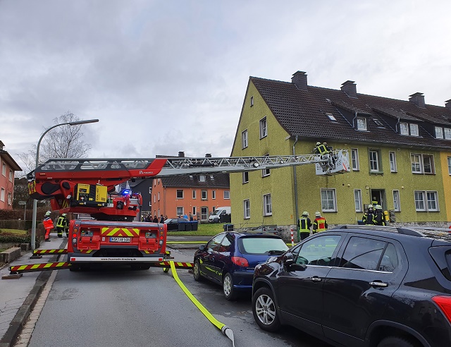 Wohnungsbrand  mit Menschenleben in Gefahr! 
