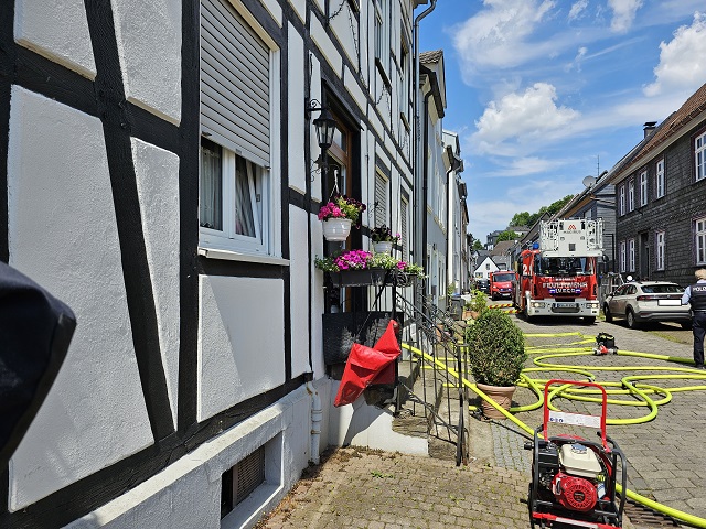 Bestätigter Wohnungsbrand am Montag-Mittag