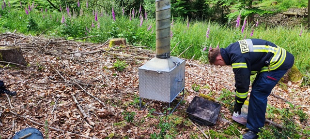 Feuerwehr Arnsberg begleitet Übung des Instituts der Feuerwehr NRW