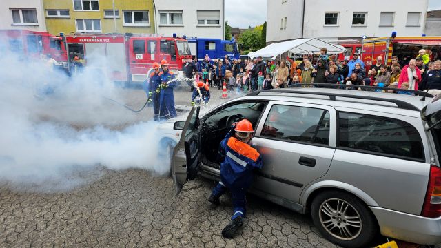 Familientag beim Löschzug Neheim begeistert Groß und Klein