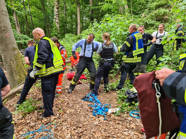 Person Abhang runtergerutscht